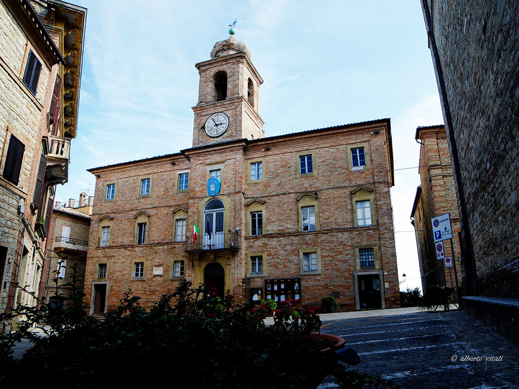 palazzo-del-municipio-penna